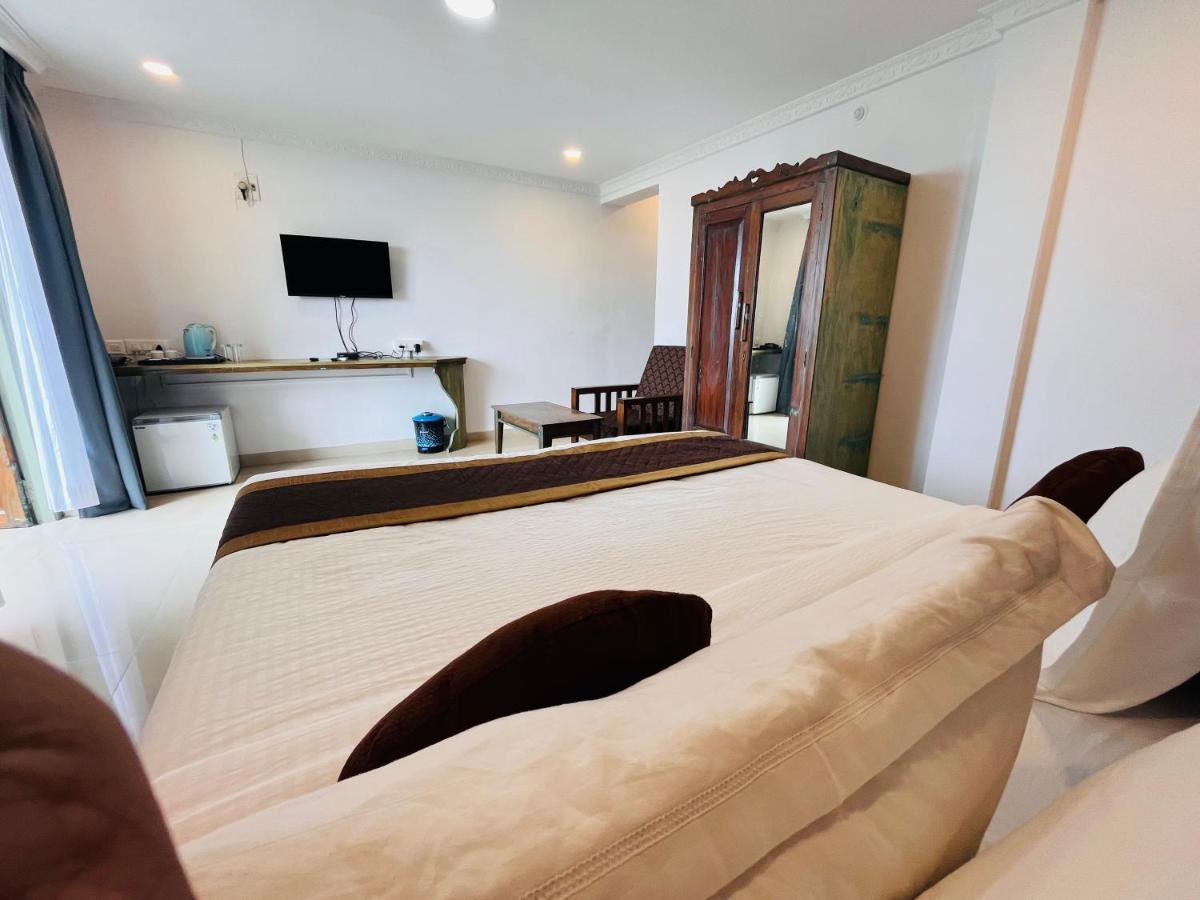 Nagas Hotel Satyavati Morjim Eksteriør billede