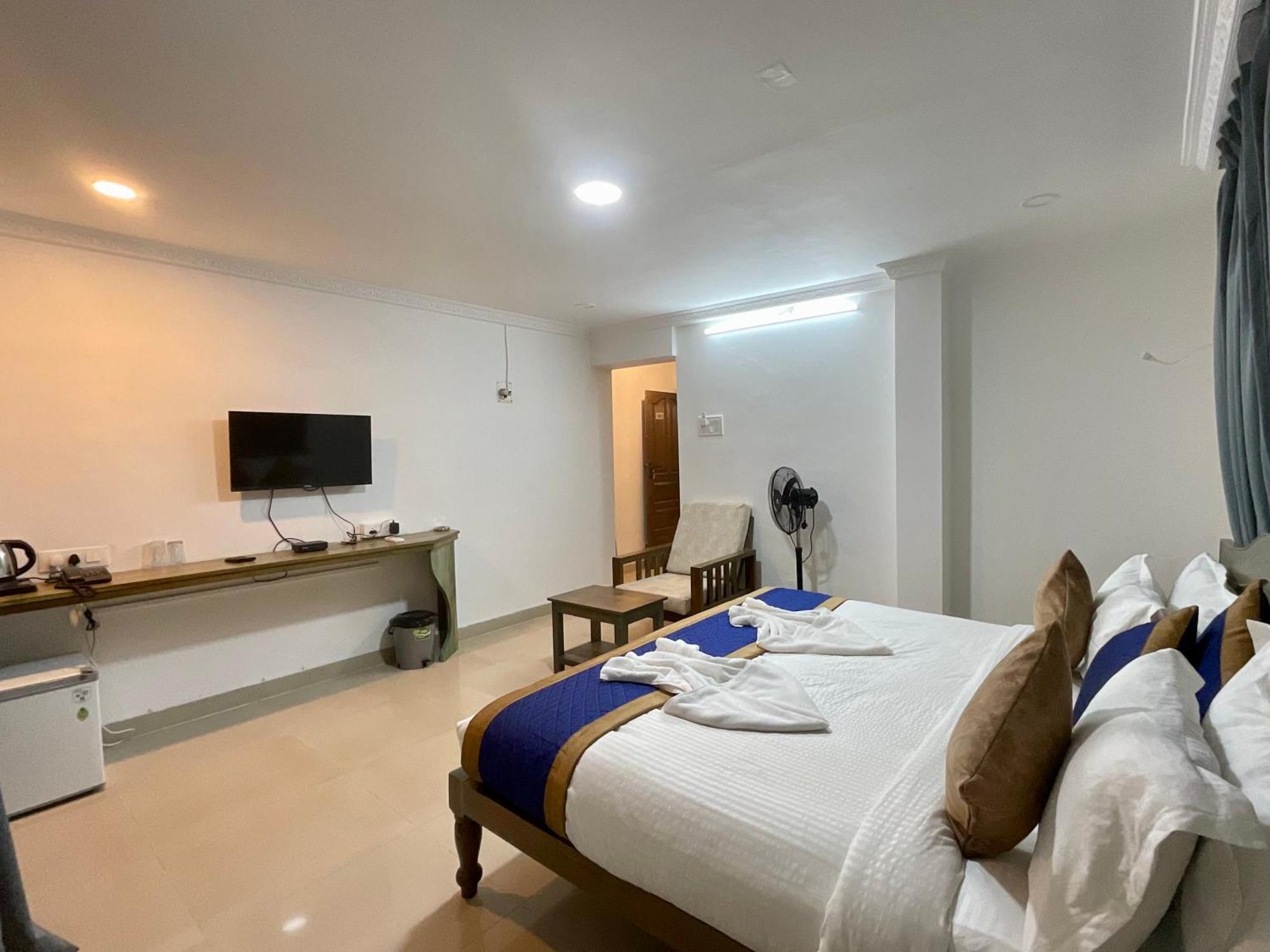 Nagas Hotel Satyavati Morjim Eksteriør billede