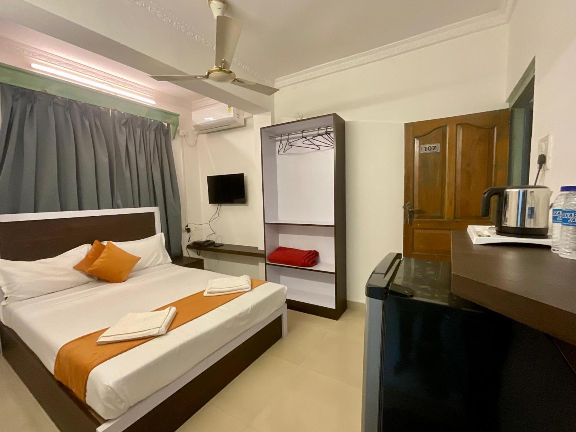 Nagas Hotel Satyavati Morjim Eksteriør billede
